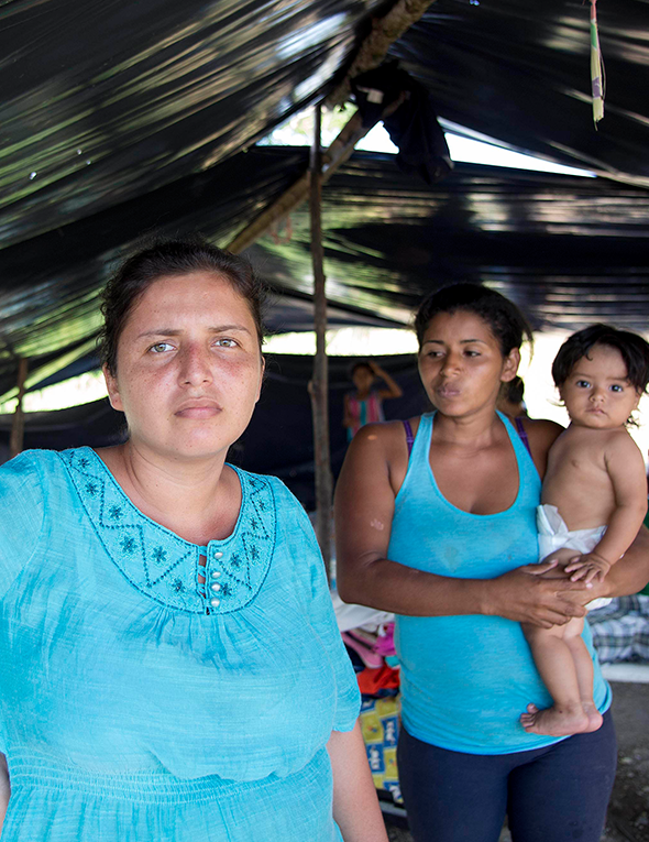 Niñas y mujeres en el centro de la respuesta humanitaria en el terremoto de Ecuador